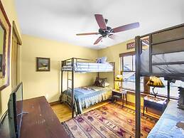 Highland Greens Oak Retreat 4 Bedroom Townhouse by RedAwning