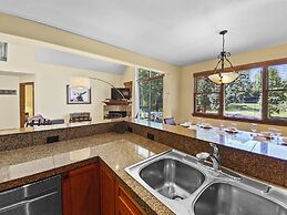 Highland Greens Oak Retreat 4 Bedroom Townhouse by RedAwning