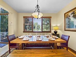 Highland Greens Oak Retreat 4 Bedroom Townhouse by RedAwning