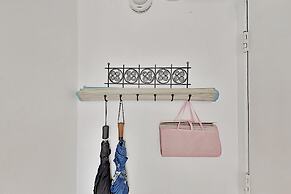 Hawaiian Monarch 805 Condo by RedAwning