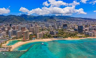 Kuhio At Waikiki 1109 Condo by RedAwning