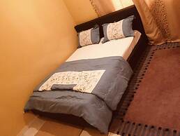 Charming 2-bed House in Brusubi