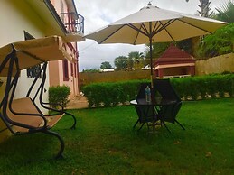 Charming 2-bed House in Brusubi