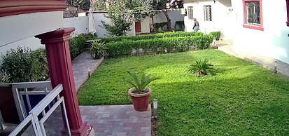 Charming 2-bed House in Brusubi