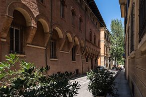 Rolandino Apartment in the city center