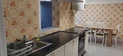 Lagoa 5 bed house- Red Ba Accomm UK