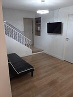 Lagoa 5 bed house- Red Ba Accomm UK