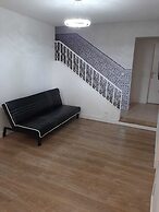 Lagoa 5 bed house- Red Ba Accomm UK