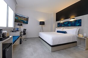 River Garden Hotel & Suites