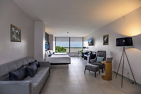 River Garden Hotel & Suites