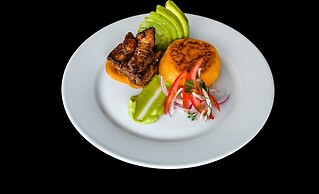River Garden Hotel & Suites