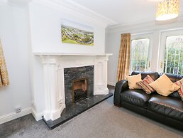 Bridgedown House