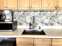 Marine Surf 1112 Condo by RedAwning