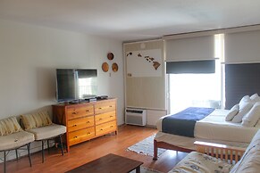 Marine Surf 1112 Condo by RedAwning