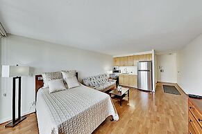 Marine Surf 1112 Condo by RedAwning