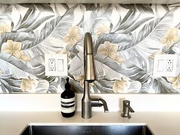 Marine Surf 1112 Condo by RedAwning