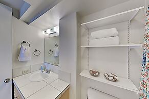 Pacific Monarch 1003 1 Bedroom Condo by RedAwning