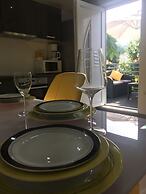 Sunflower-beautiful Modern Apt. w. Terrace&garden