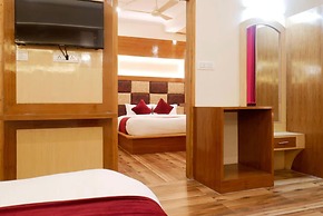 Goroomgo New Ambika Mall Road Manali