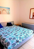 Modern Apartment With Shared Pool