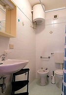 Modern Apartment With Shared Pool