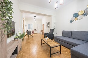 Elegant Suite by CloudKeys