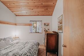 43sl - Hot Tub - Pets Ok - Bbq - Wifi 3 Bedroom Cabin by Redawning