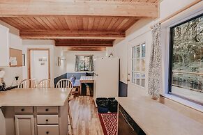 43sl - Hot Tub - Pets Ok - Bbq - Wifi 3 Bedroom Cabin by Redawning