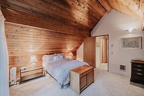 43sl - Hot Tub - Pets Ok - Bbq - Wifi 3 Bedroom Cabin by Redawning