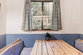 43sl - Hot Tub - Pets Ok - Bbq - Wifi 3 Bedroom Cabin by Redawning