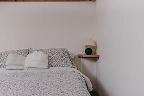 43sl - Hot Tub - Pets Ok - Bbq - Wifi 3 Bedroom Cabin by Redawning