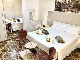 City Bb Chic Room With Shared Bathroom