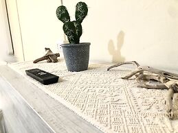 City Bb Chic Room With Shared Bathroom