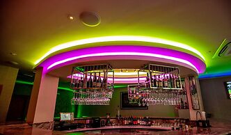 Charleson Luxury Hotel