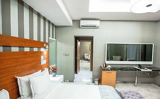 Charleson Luxury Hotel