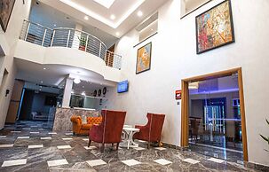Charleson Luxury Hotel