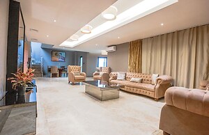 Charleson Luxury Hotel