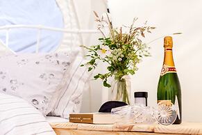 Stunning 1-bed Star Gazing Bell Tent Loughborough