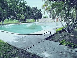 Room-lodging and Camping the Island