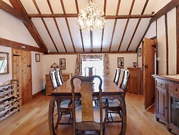 The Old Custom House