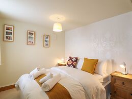 The Old Custom House