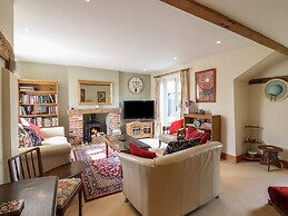 The Old Custom House