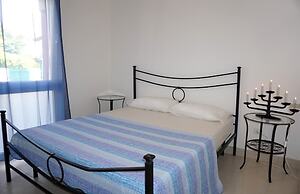 Apartment With Private Garden