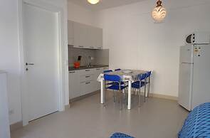Apartment With Private Garden