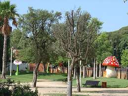 Triplex Next To The Beach 2 Separate Entrances