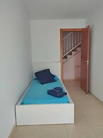 Triplex Next To The Beach 2 Separate Entrances