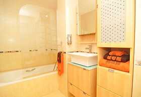 Triplex Next To The Beach 2 Separate Entrances