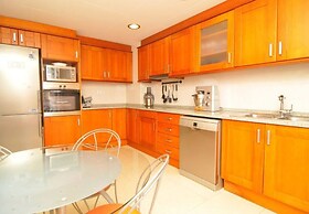 Triplex Next To The Beach 2 Separate Entrances