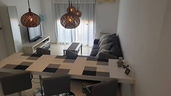 Triplex Next To The Beach 2 Separate Entrances