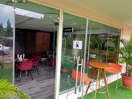 Flexible Business Suites